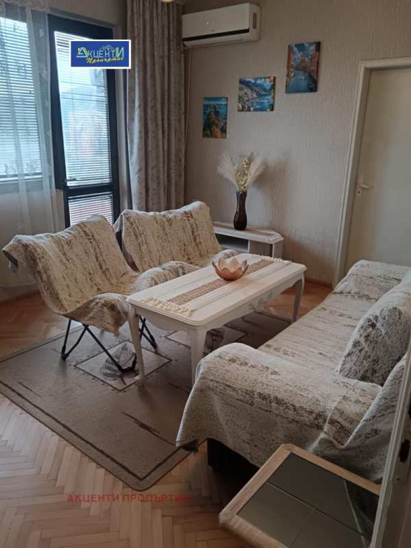 Дава под наем 3-стаен, гр. велико търново, център