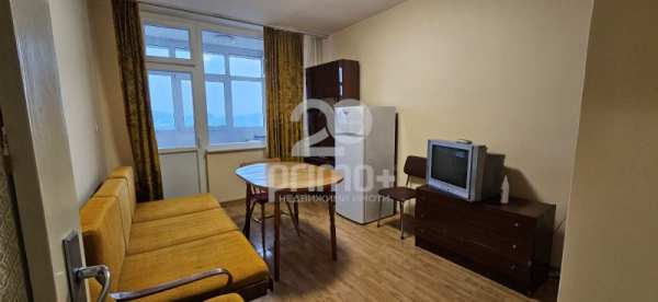 Дава под наем 3-стаен, гр. велико търново, колю фичето