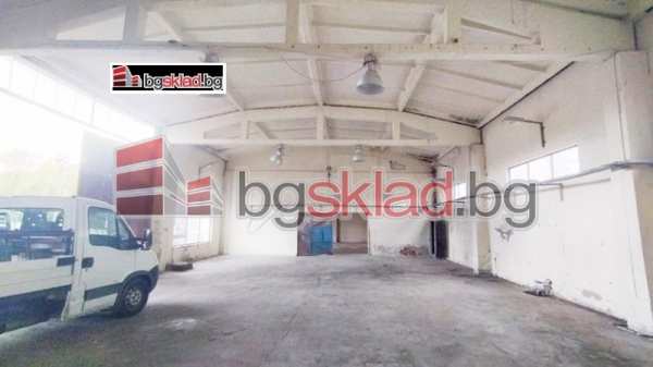 Дава под наем пром. помещение, гр. правец, област софия област