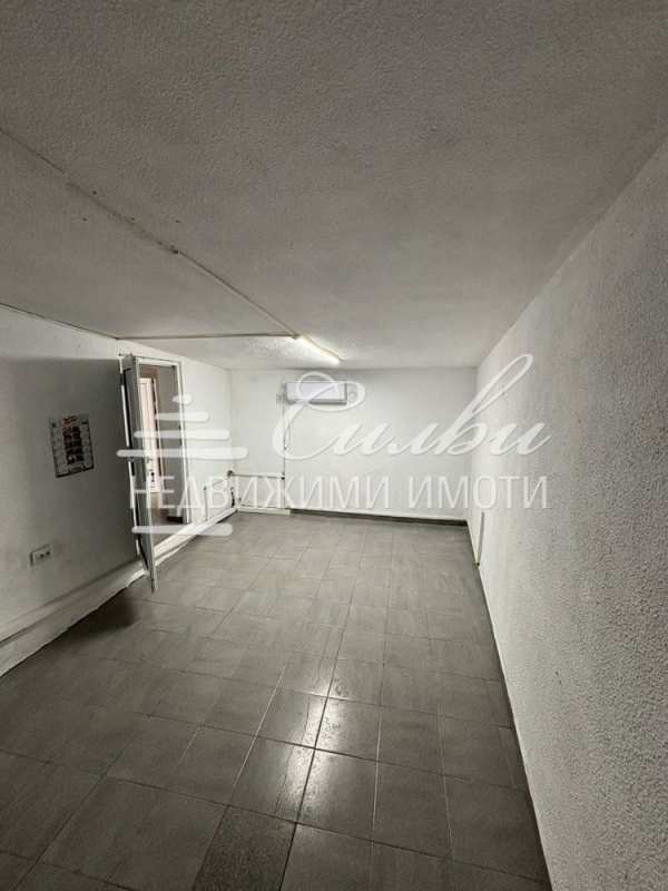 Дава под наем магазин, гр. шумен, център