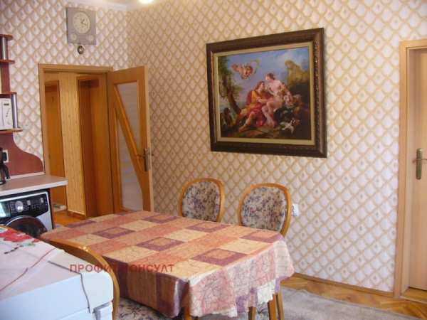 Дава под наем  2-стаен град Велико Търново, Център
      70 кв.м