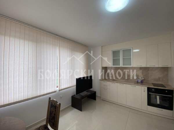 Дава под наем 3-стаен, гр. велико търново, център