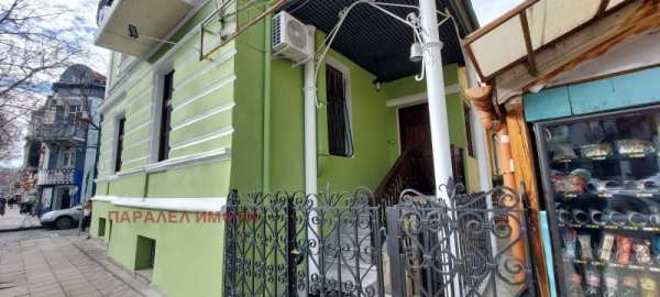 Дава под наем офис, гр. пловдив, център