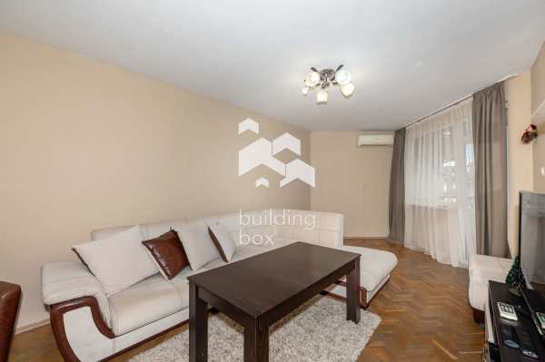 Продава 2-стаен, гр. пловдив, център