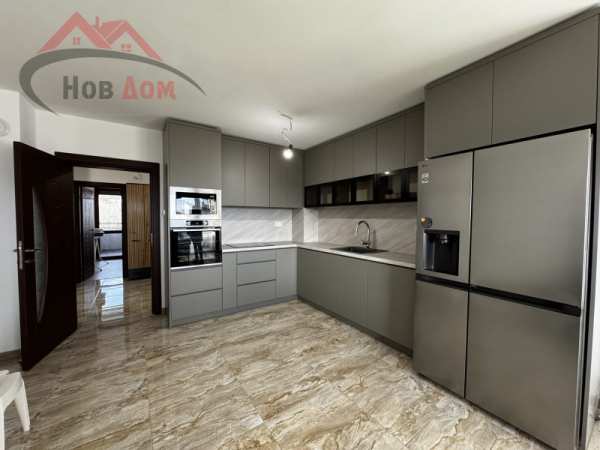 Продава 4-стаен, гр. велико търново, колю фичето