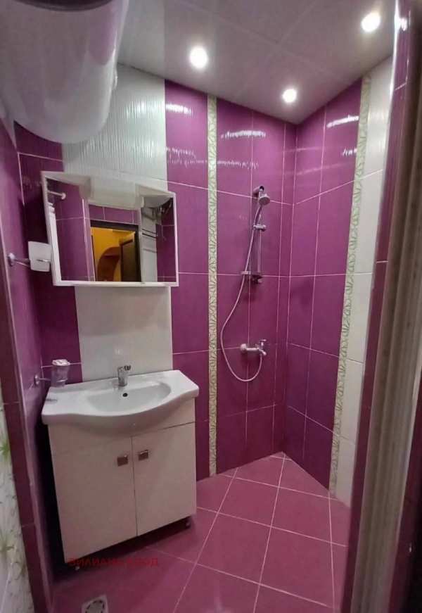 Продава  3-стаен град Велико Търново, Център
      79 кв.м