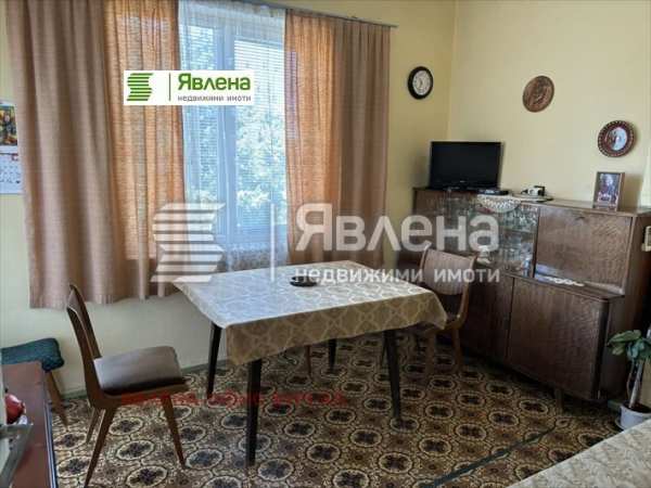 Продава 3-стаен, гр. бургас, център