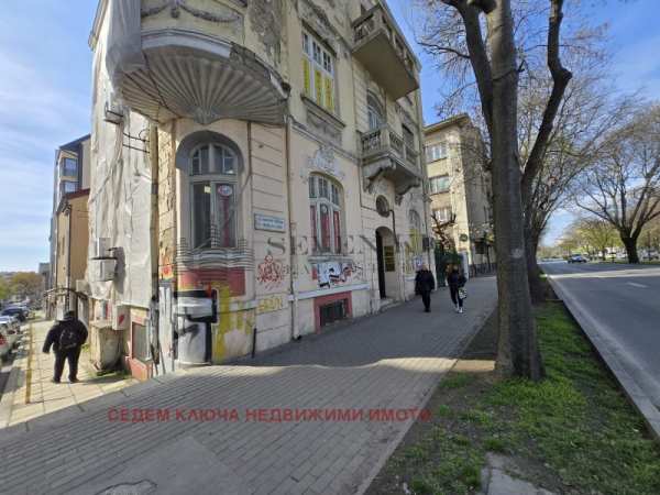 Продава бизнес имот, гр. варна, център