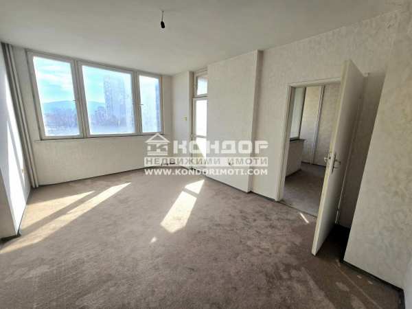 Продава 2-стаен, гр. пловдив, център