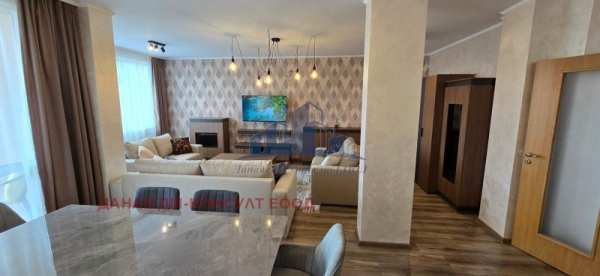 Продава 3-стаен, гр. шумен, пазара