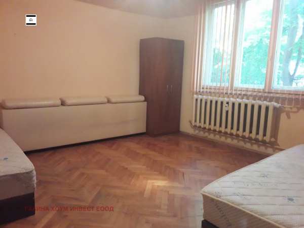 Продава 2-стаен, гр. плевен, идеален център