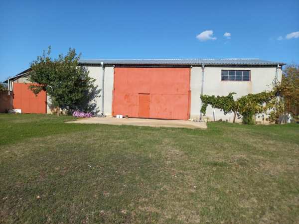 Продава пром. помещение, с. славеево, област добрич