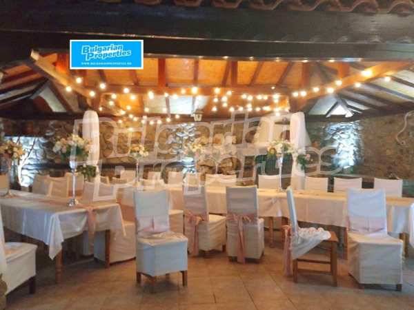 Продава бизнес имот, гр. златица, област софия област