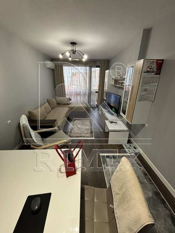 Продава 2-стаен, гр. пловдив, тракия