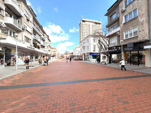 Продава 2-стаен, гр. варна, център