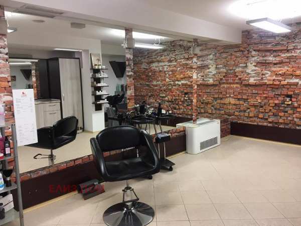 Продава бизнес имот, гр. варна, спортна зала