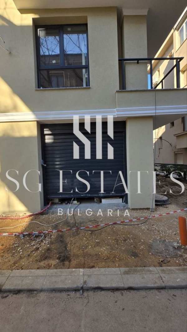 Продава гараж, паркомясто, гр. пловдив, кючук париж