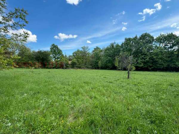 Продава парцел, гр. велико търново, център