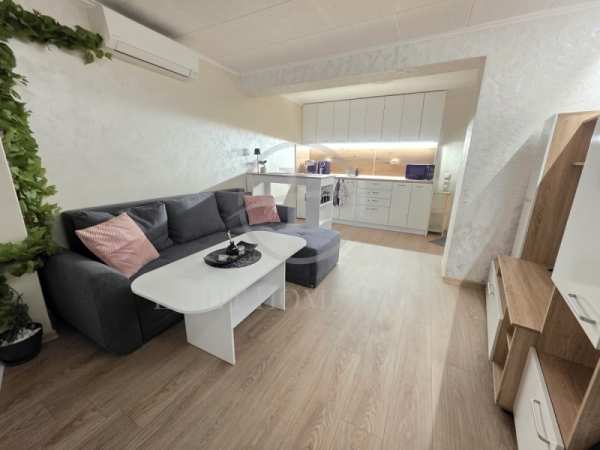 Продава 1-стаен, гр. пловдив, център