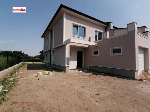 Продава къща, гр. пловдив, христо смирненски