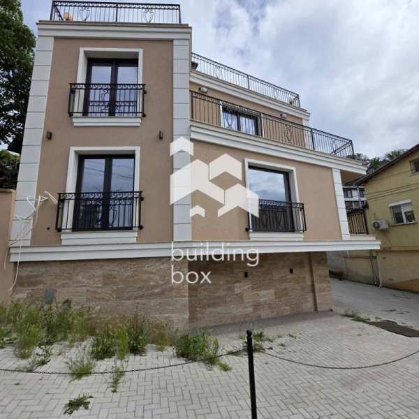 Продава 2-стаен, гр. пловдив, център