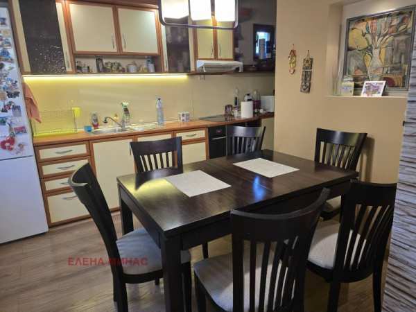 Продава къща, гр. шумен, военно училище