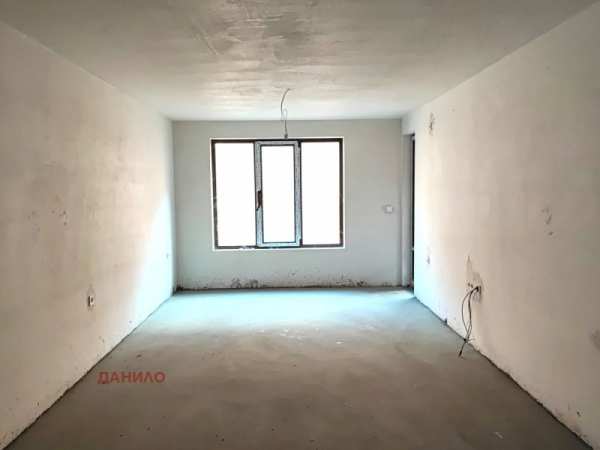 Продава 4-стаен, гр. велико търново, бузлуджа