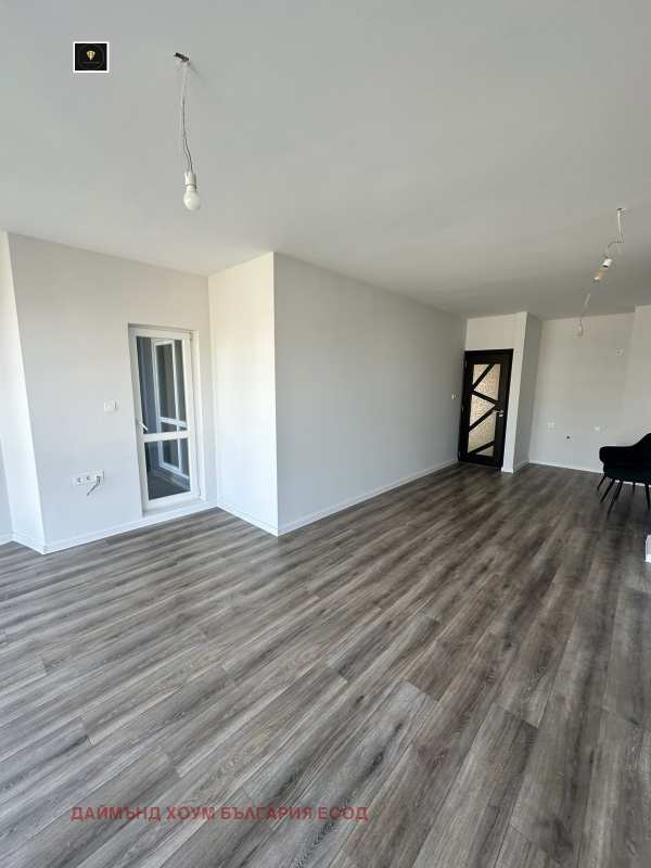 Продава 3-стаен, гр. пловдив, тракия