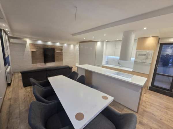 Продава 3-стаен, гр. плевен, идеален център