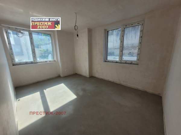 Продава 3-стаен, гр. шумен, пазара