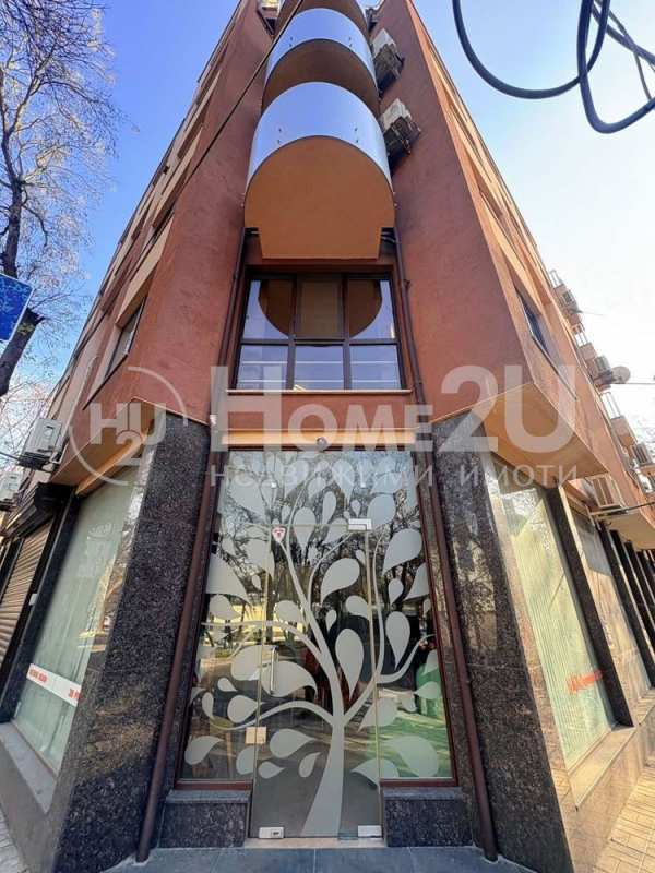 Продава магазин, гр. пловдив, център