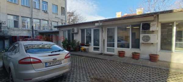 Продава  офис град Шумен, Център
      21 кв.м