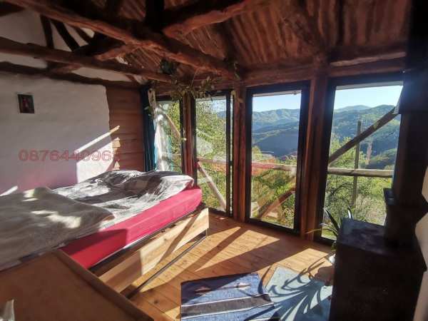 Продава бизнес имот, гр. своге, област софия област