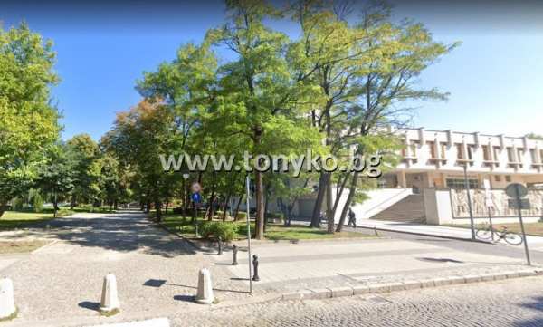 Продава 3-стаен, гр. пловдив, център