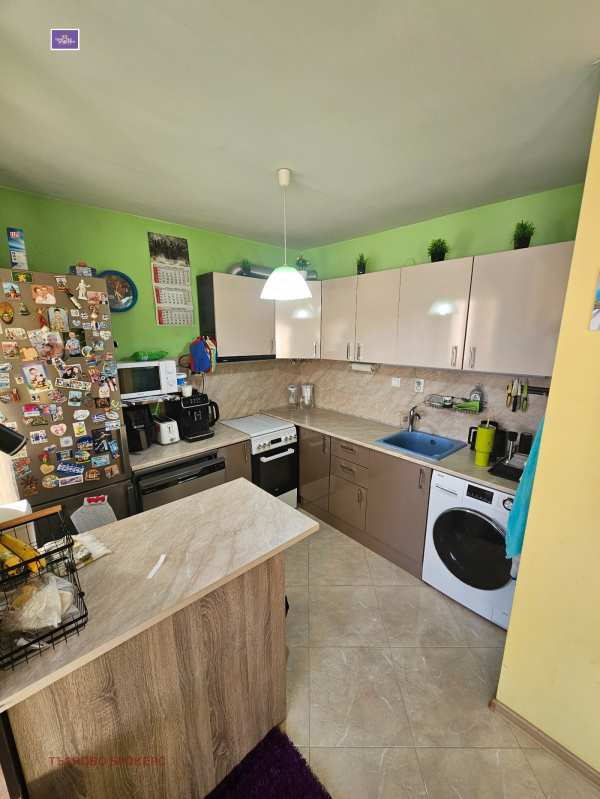 Продава 3-стаен, гр. велико търново, колю фичето