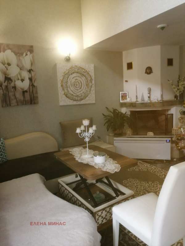 Продава етаж от къща, гр. шумен, военно училище