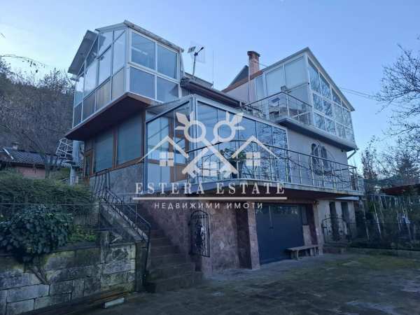 Продава къща, гр. шумен, военно училище