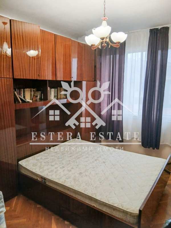 Продава 4-стаен, гр. шумен, пазара