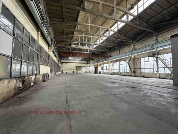 Дава под наем склад, гр. пловдив, индустриална зона - юг
