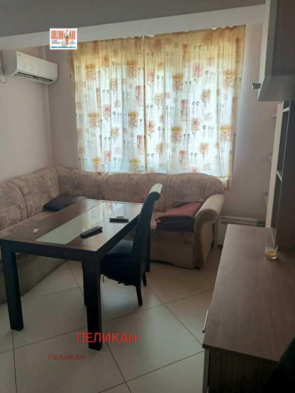 Дава под наем 3-стаен, гр. велико търново, център