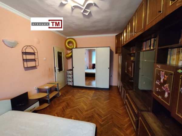 Дава под наем 4-стаен, гр. стара загора, център