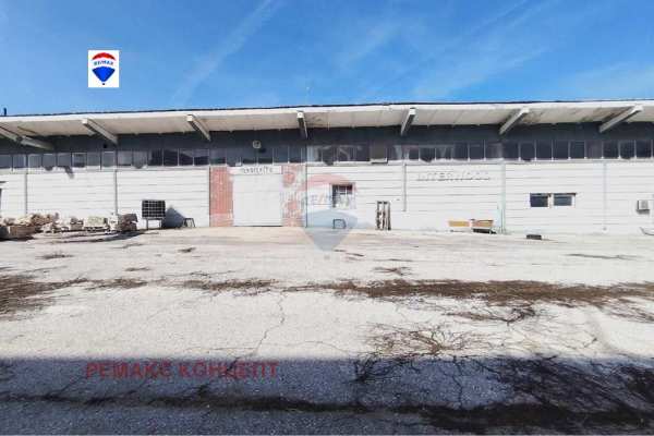 Дава под наем склад, гр. шумен, тракия