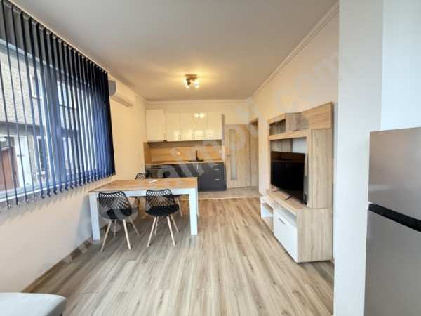 Дава под наем 3-стаен, гр. велико търново, център