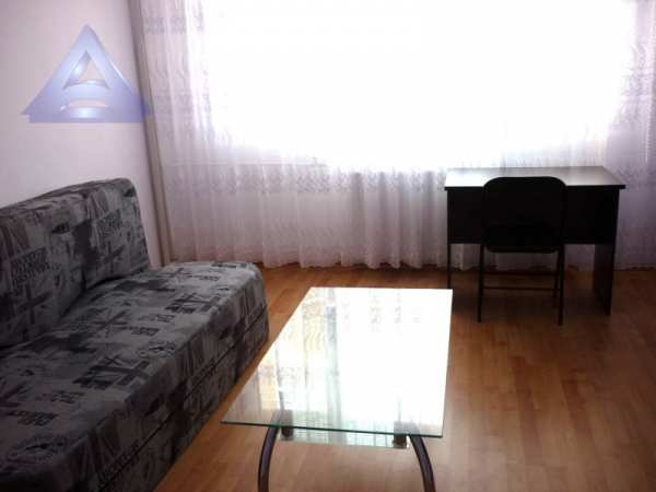 Дава под наем 1-стаен, гр. плевен, широк център