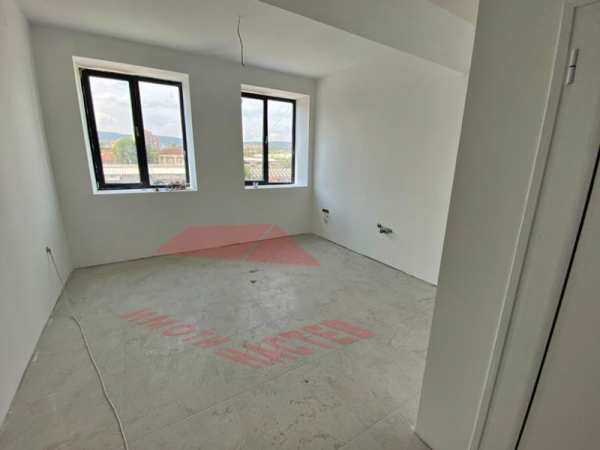 Дава под наем офис, гр. шумен, тракия