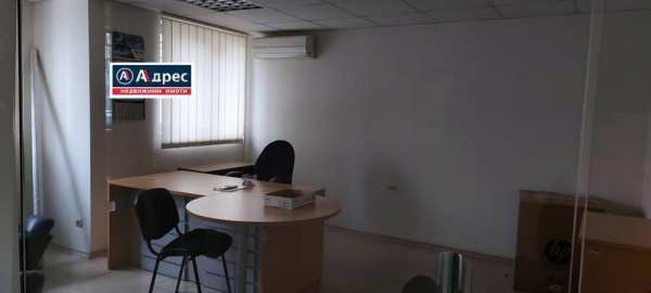 Дава под наем офис, гр. шумен, център