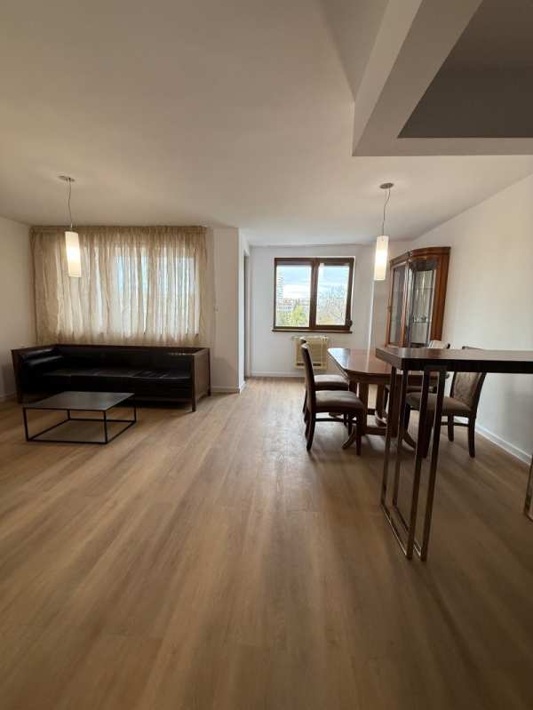 Дава под наем 3-стаен, гр. бургас, център