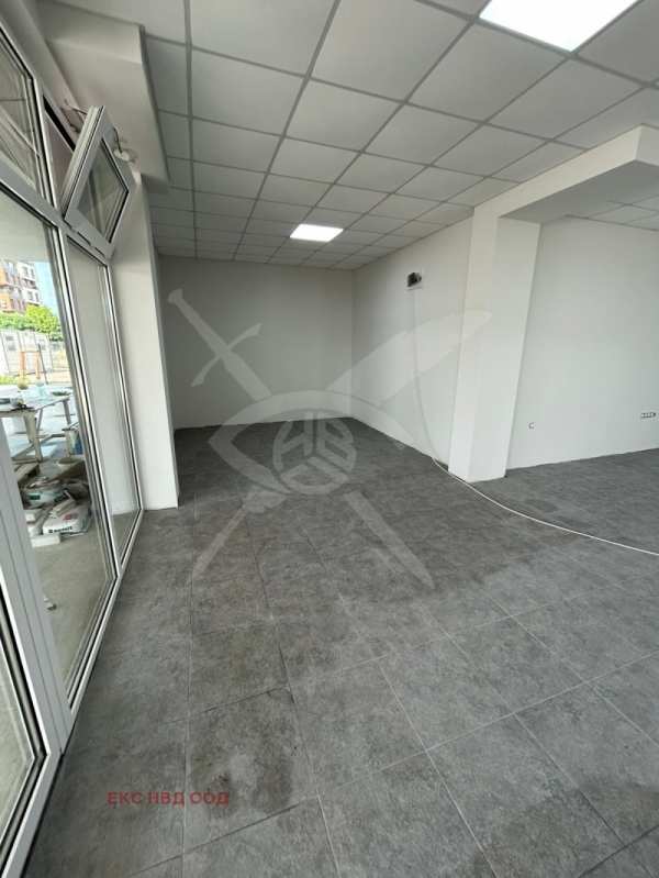 Дава под наем магазин, гр. пловдив, център