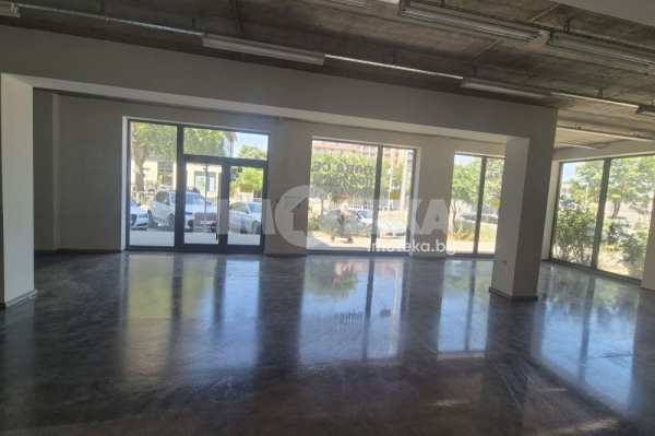 Дава под наем магазин, гр. пловдив, център