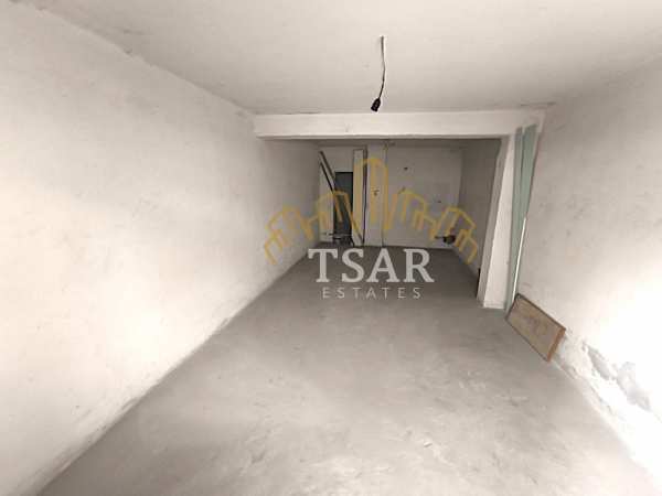 Дава под наем гараж, паркомясто, гр. велико търново, център